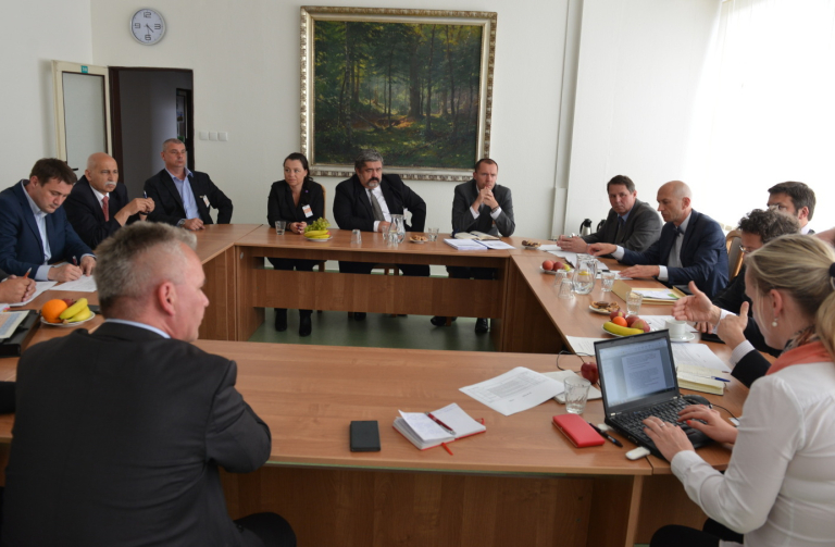 MŽP se s Libereckým krajem a zástupci obcí dohodlo na společném postupu při řešení vlivu těžby v dole Turów 